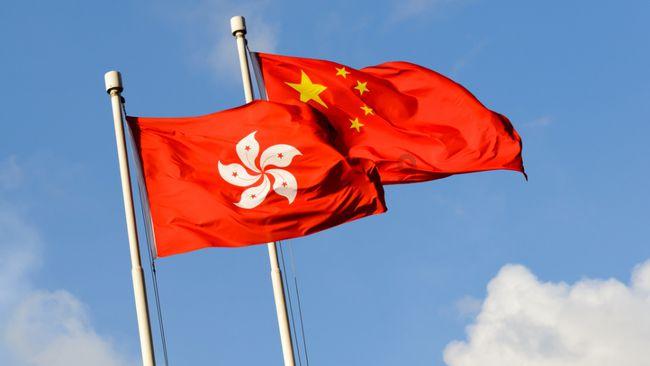 男朋友觉得我为了他去了他的城市觉得很有负担怎么办？